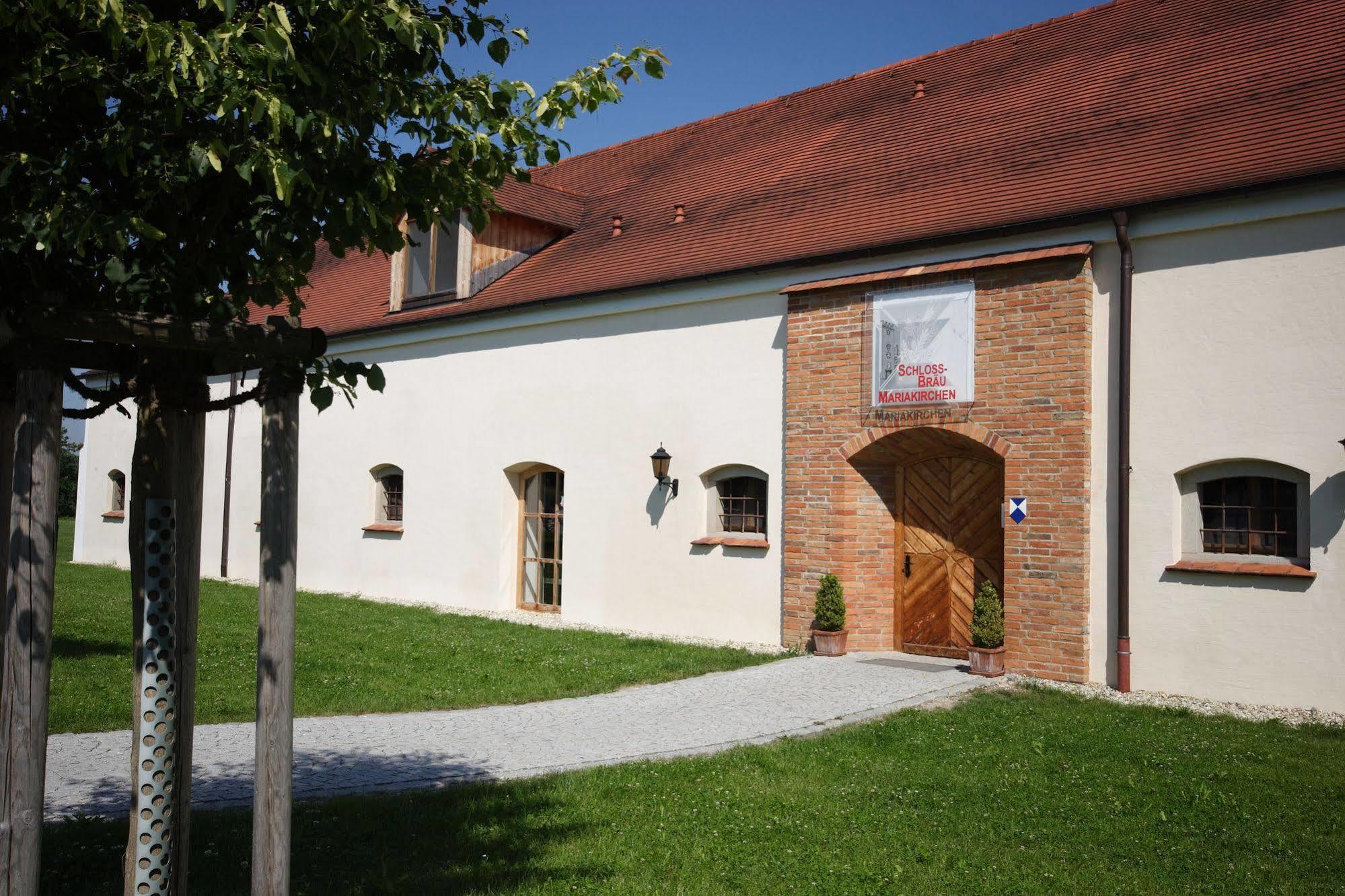 Schlossparkhotel Mariakirchen Arnstorf Exterior foto